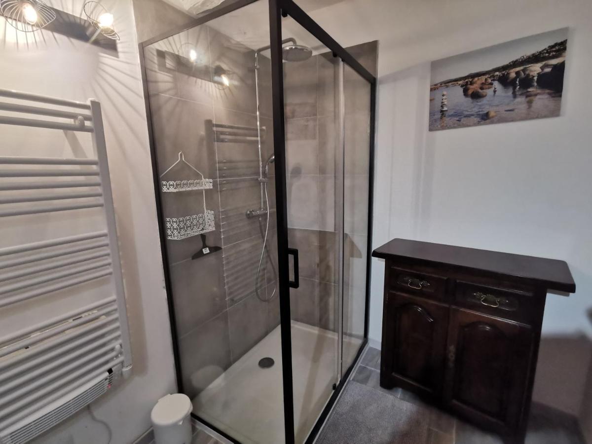 La Suite Du Beffroi Malaucene Bagian luar foto