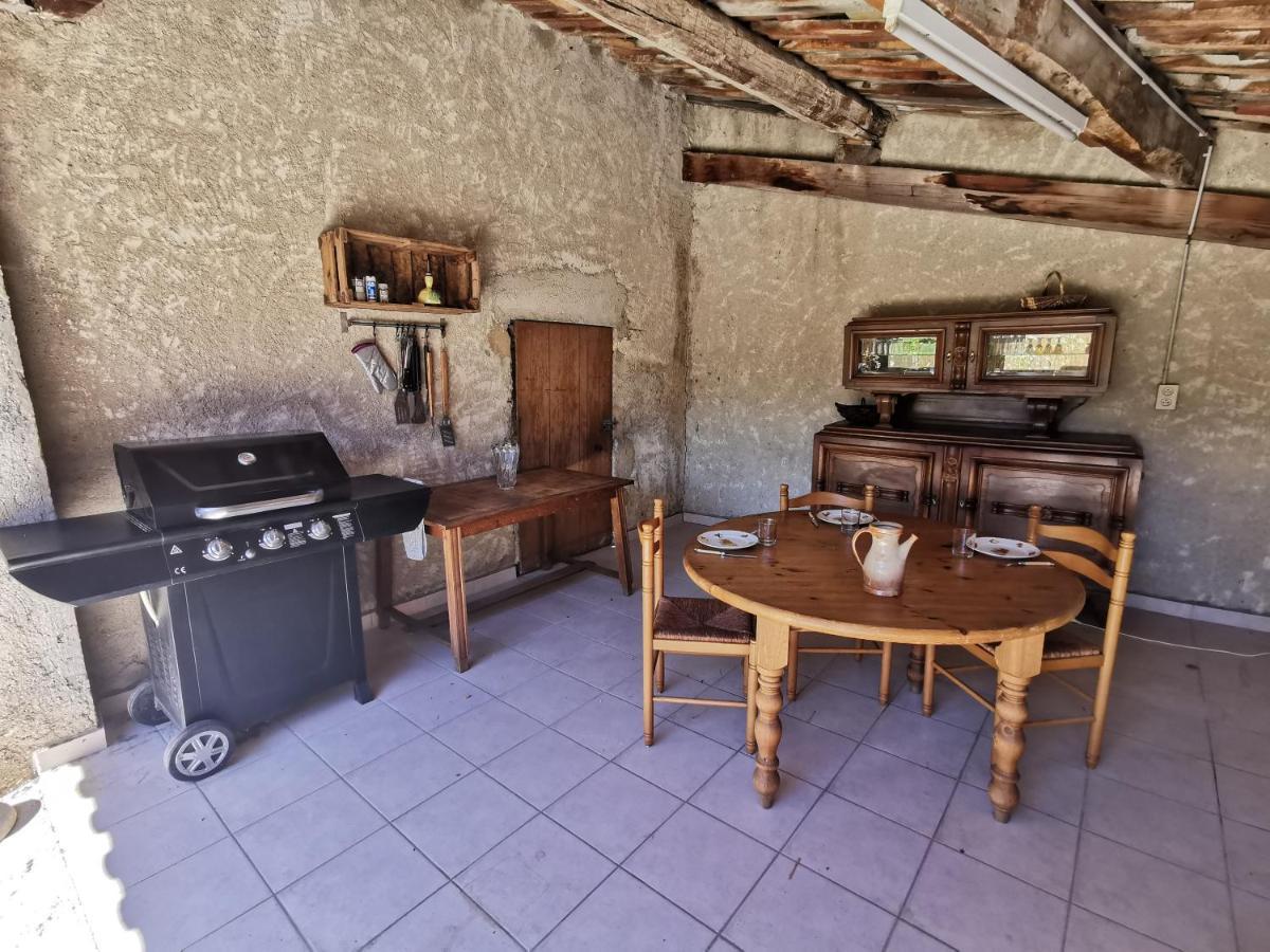 La Suite Du Beffroi Malaucene Bagian luar foto